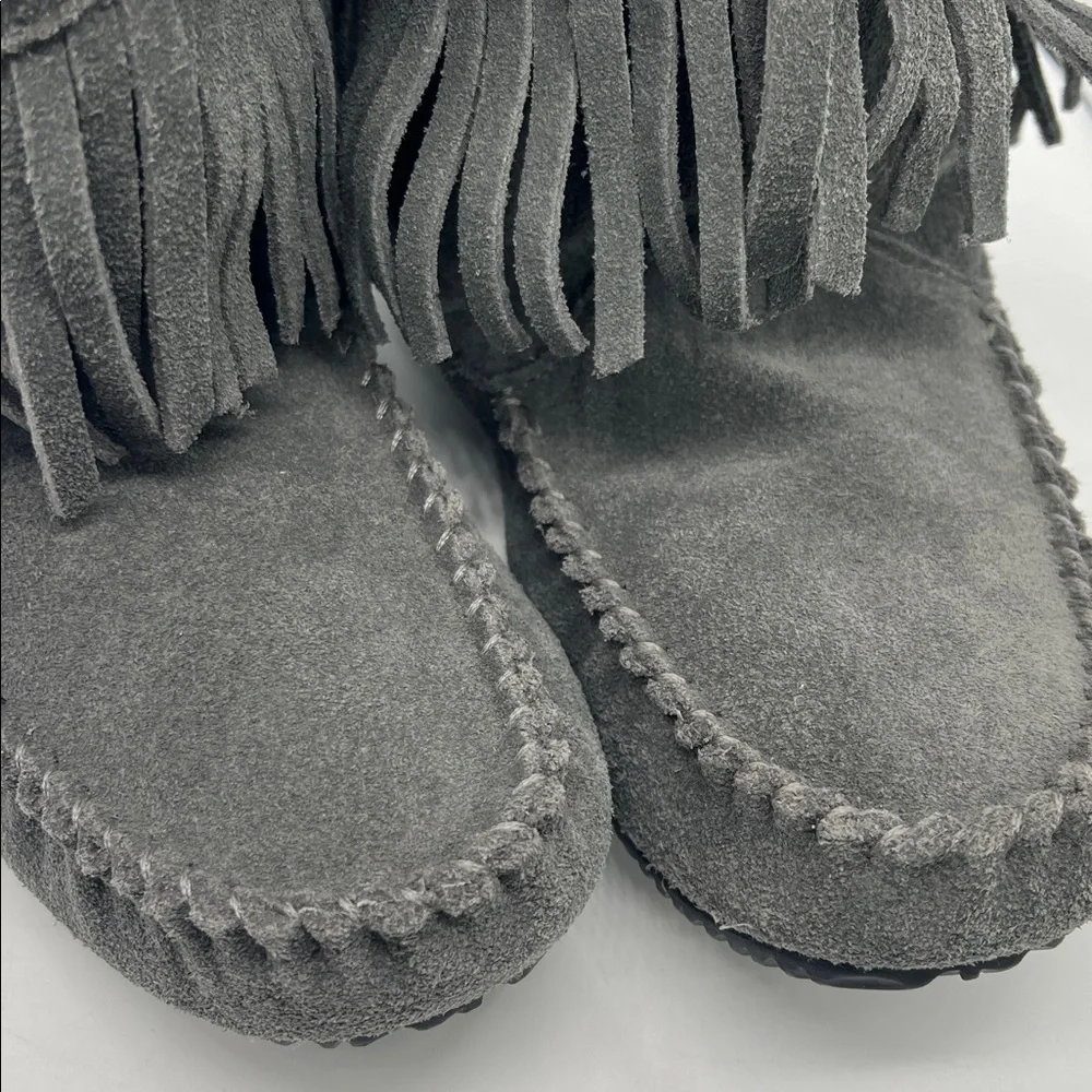 Manitobah Mukluks Boots Leather Proudly Indigenous Grey Size 9 Vibram Sole - Picture 5 of 8